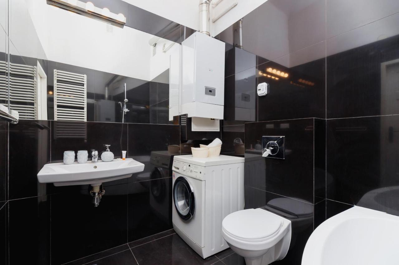 Apartment Pijarska Krakow By Noclegi Renters Bagian luar foto