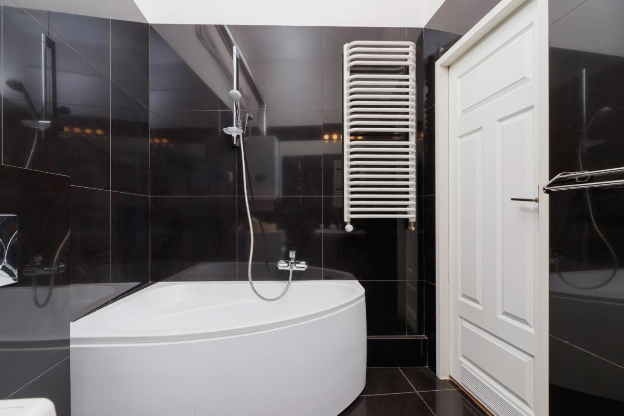 Apartment Pijarska Krakow By Noclegi Renters Bagian luar foto
