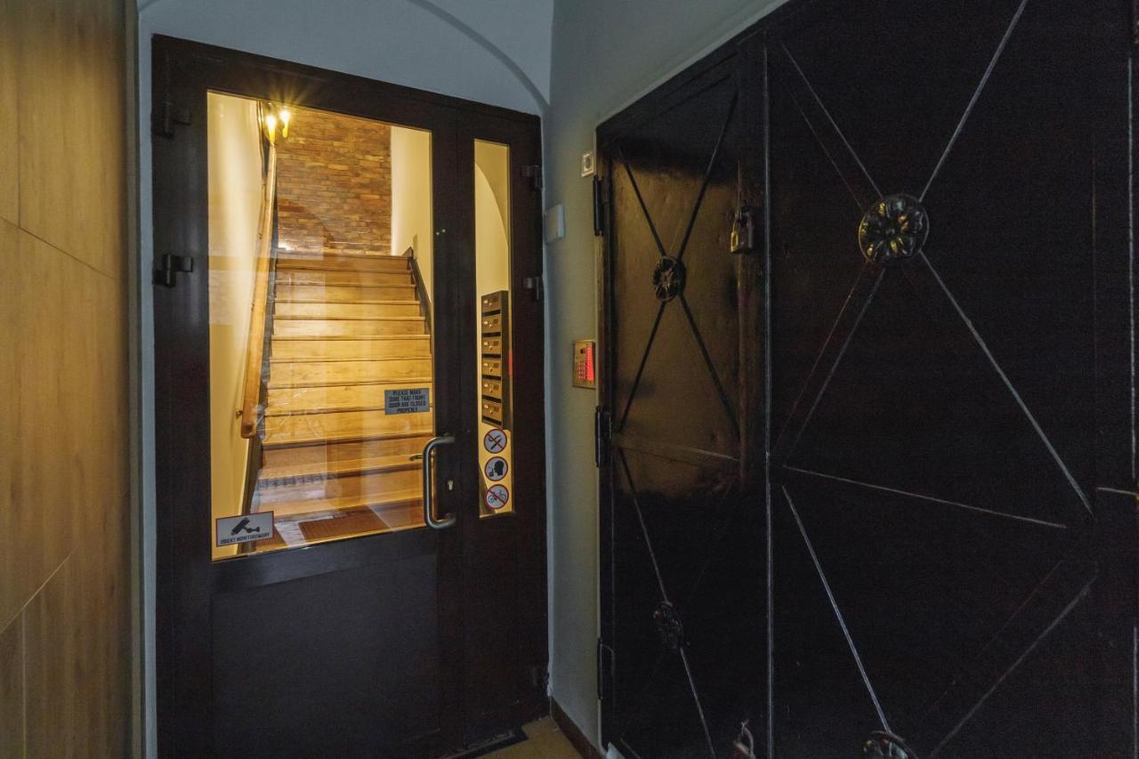 Apartment Pijarska Krakow By Noclegi Renters Bagian luar foto