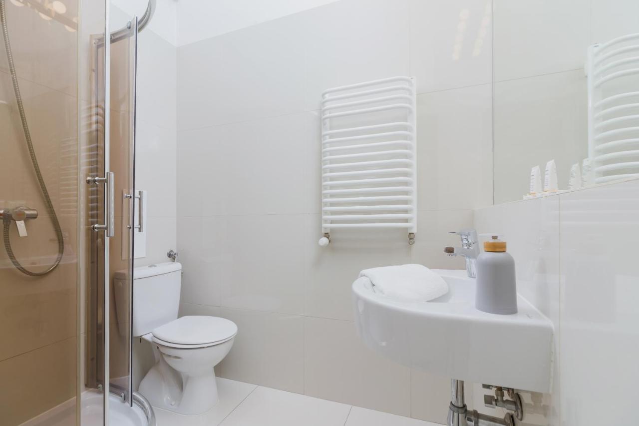 Apartment Pijarska Krakow By Noclegi Renters Bagian luar foto